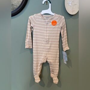 CARTERS JUST ONE YOU Comfy soft neutral sleeper